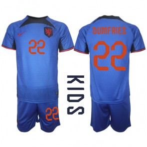 Holland Denzel Dumfries #22 Udebanesæt Børn VM 2022 Kort ærmer (+ korte bukser)